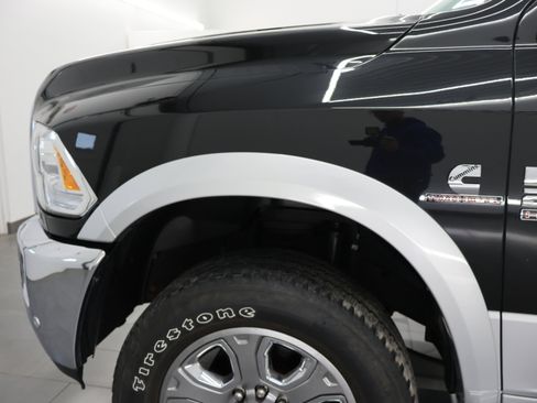 Used 2018 RAM 2500 Laramie image 35