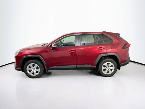 Used 2022 Toyota RAV4 LE image 8