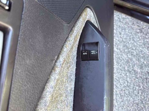 Used 2008 Ford Mustang GT RWD image 7
