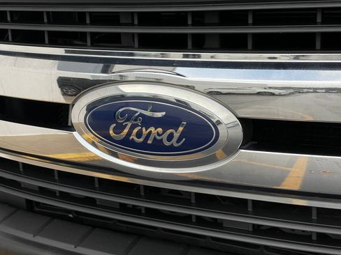 Used 2017 Ford F250 XLT w/ XLT Value Package image 32