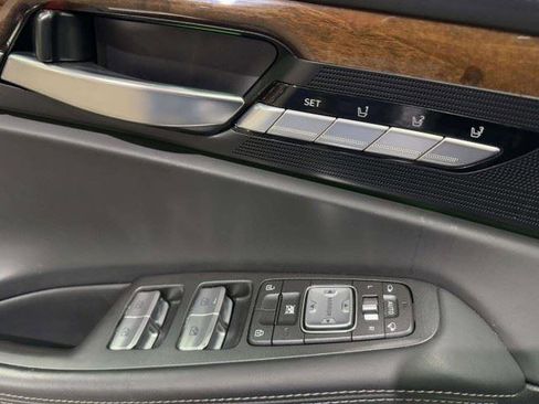 Used 2019 Genesis G90 5.0 Ultimate RWD image 21