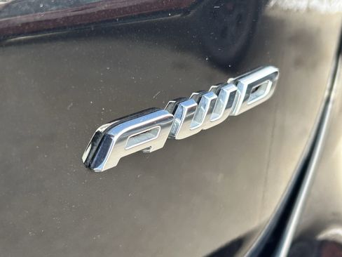 Used 2024 Ford Edge Titanium image 10