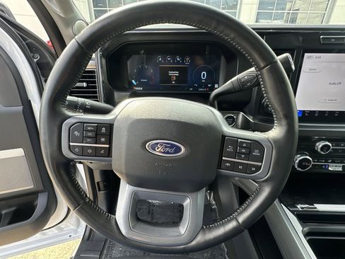 Used 2024 Ford F250 Lariat w/ Lariat Ultimate Package AWD/4WD image 24