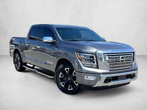 Used 2023 Nissan Titan Platinum Reserve w/ Moonroof Package RWD image 11