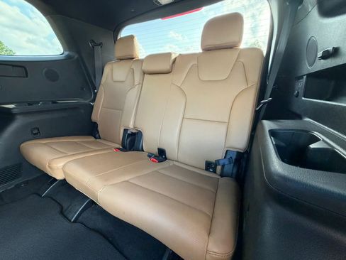 Used 2021 Kia Telluride SX w/ Towing Package FWD image 26