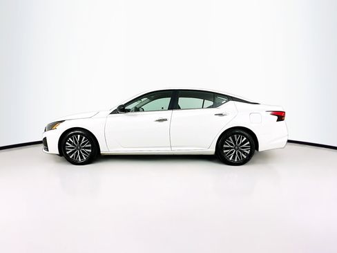 Used 2025 Nissan Altima 2.5 SV image 4