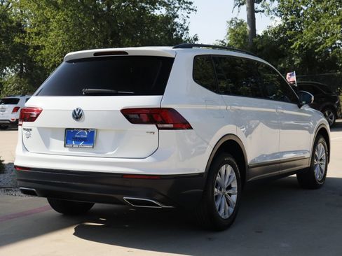 Used 2018 Volkswagen Tiguan S w/ Front Fog Lights Package FWD image 5