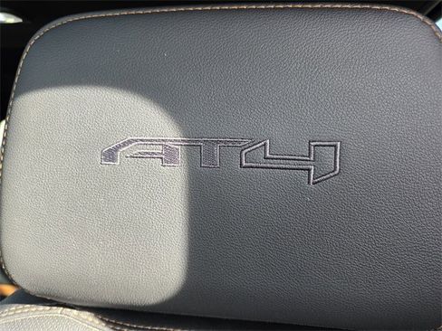 Used 2020 GMC Sierra 1500 AT4 w/ AT4 Premium Package image 19