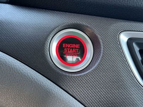 Used 2021 Honda Ridgeline RTL image 11