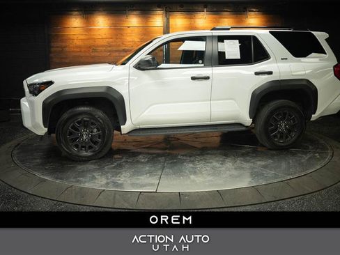 Used 2025 Toyota 4Runner SR5 AWD/4WD image 1