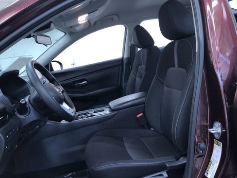 Used 2025 Nissan Sentra SV FWD image 18