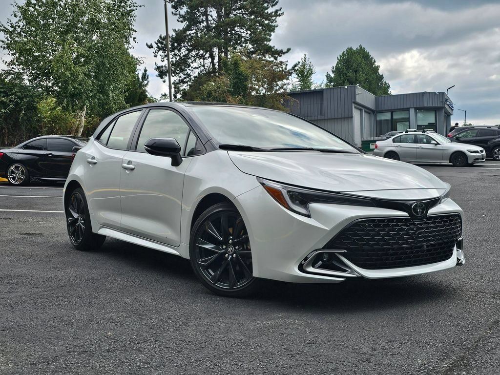 Used 2025 Toyota Corolla XSE FWD image 1