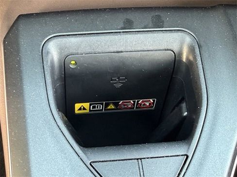 Used 2023 Toyota Crown Limited image 23