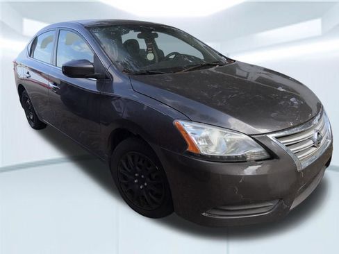 Used 2015 Nissan Sentra SV image 4