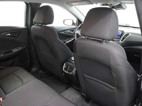 Used 2024 Chevrolet Malibu LT image 20