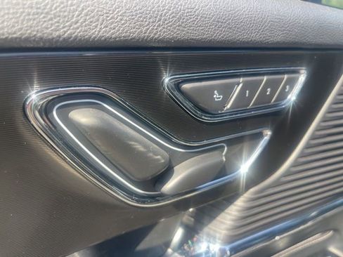 Used 2022 Lincoln Corsair AWD w/ Equipment Group 101A image 9