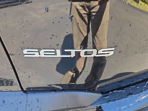 Certified 2026 Kia Seltos EX w/ EX Sunroof Package AWD/4WD image 5