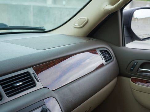 Used 2014 Chevrolet Tahoe LT image 30