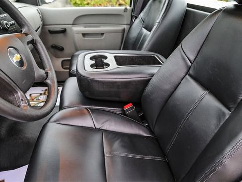 Used 2011 Chevrolet Silverado 1500 W/T image 16
