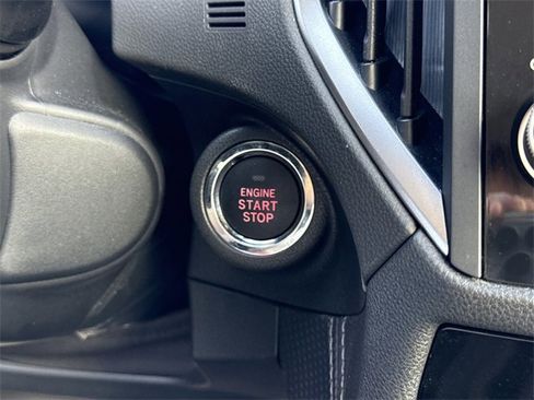 Certified 2024 Subaru Forester Limited image 27