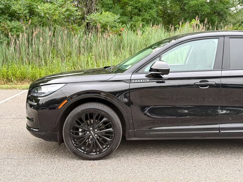 Used 2023 Lincoln Corsair AWD w/ Equipment Group 101A image 9