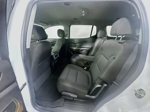Used 2023 GMC Acadia SLE w/ Driver Convenience Package FWD image 29