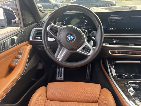 Used 2024 BMW X7 xDrive40i w/ M Sport Package image 15