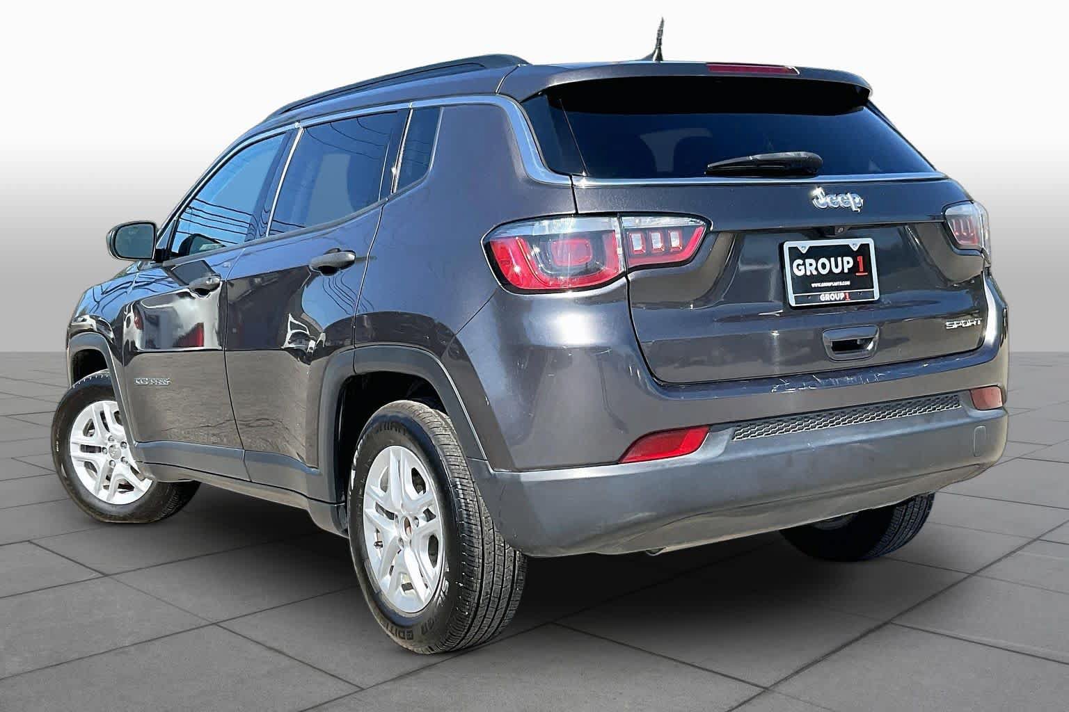 Used 2019 Jeep Compass Sport FWD image 12