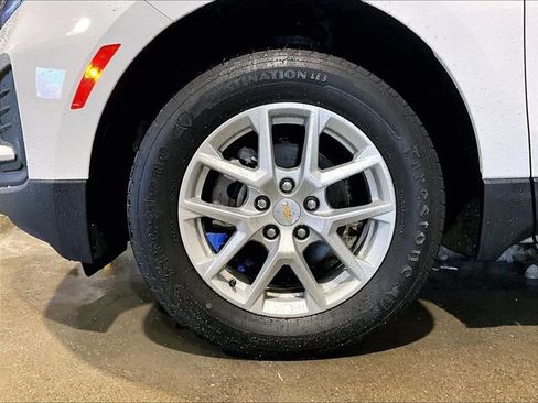 Used 2023 Chevrolet Equinox LS image 9