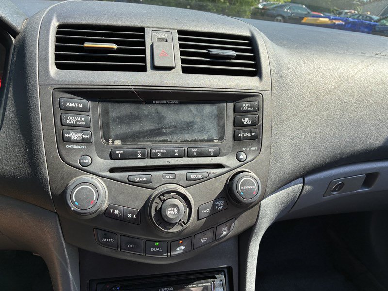 Used 2004 Honda Accord EX image 10