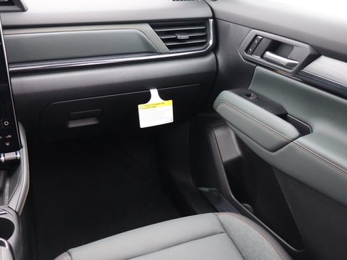 New 2026 GMC Terrain AT4 w/ Convenience Package III image 10