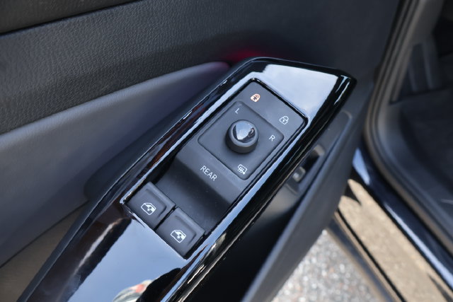 Certified 2023 Volkswagen ID.4 S RWD image 12