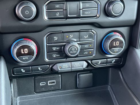 Used 2023 Chevrolet Tahoe LT image 19