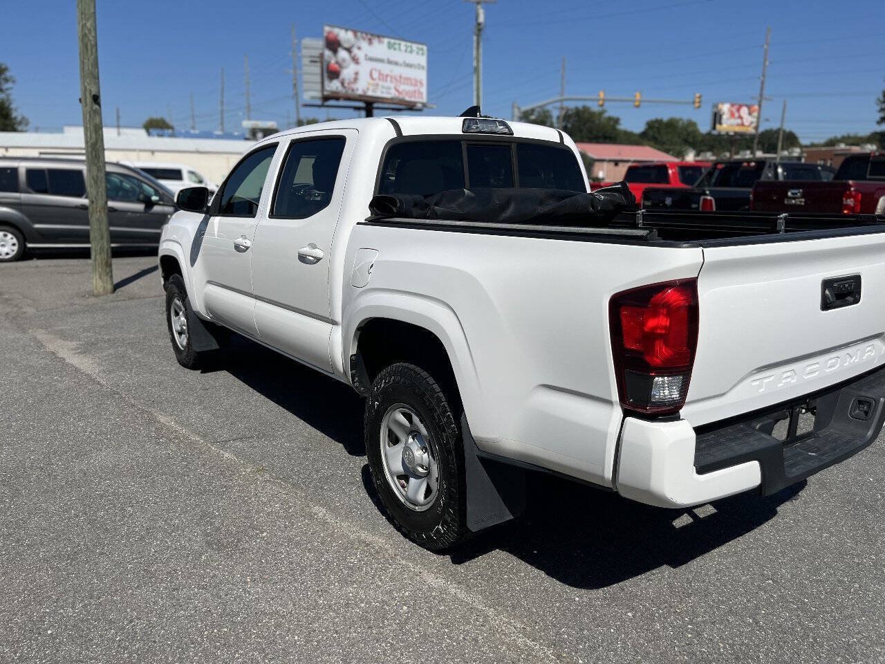 Used 2019 Toyota Tacoma SR w/ SR Convenience Package RWD image 4