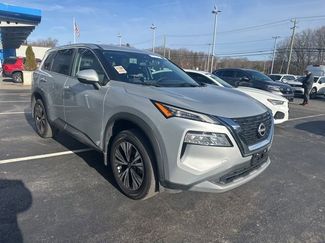 Used 2022 Nissan Rogue SV video 1