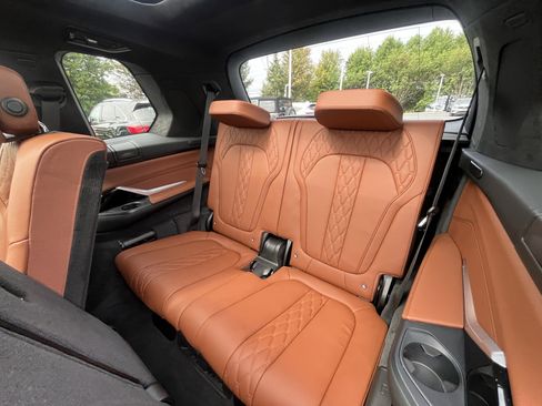 Certified 2025 BMW X7 M60i w/ Climate Comfort Package image 18
