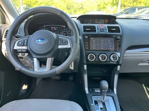 Used 2017 Subaru Forester 2.5i Limited AWD/4WD image 5