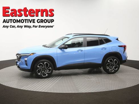 Used 2024 Chevrolet Trax RS w/ Driver Confidence Package FWD image 58