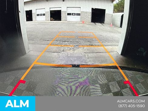 Used 2024 Chevrolet Suburban RST w/ Luxury Package image 36