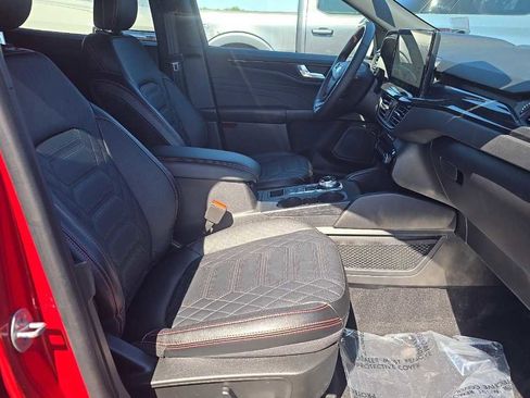 Used 2023 Ford Escape ST-Line Elite w/ Premium Technology Package AWD/4WD image 11