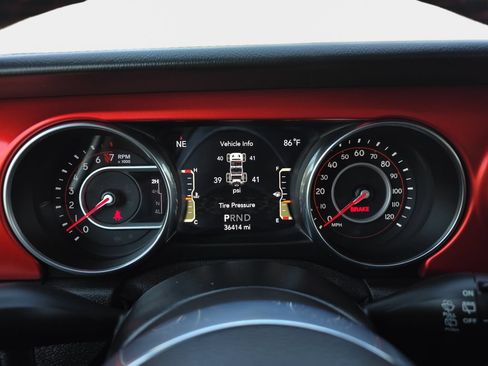 Used 2020 Jeep Wrangler Unlimited Rubicon w/ Safety Group AWD/4WD image 21