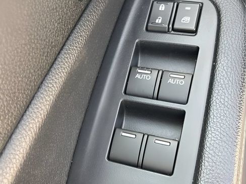 Used 2021 Honda Ridgeline Sport image 16