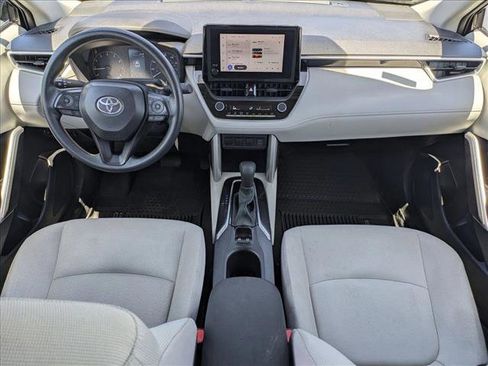 Used 2025 Toyota Corolla Cross L FWD image 16