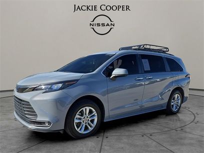 Used 2023 Toyota Sienna XSE