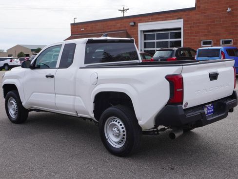 Used 2024 Toyota Tacoma SR RWD image 3