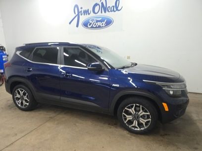 Used 2023 Kia Seltos EX