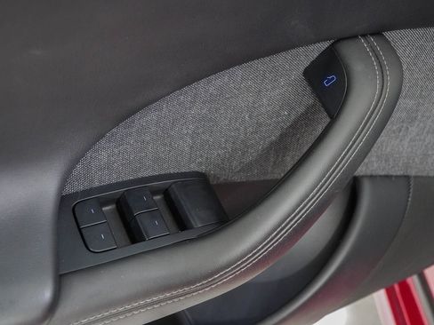 Used 2021 Tesla Model S Plaid image 20