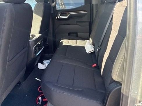 Used 2025 GMC Sierra 1500 Elevation image 9