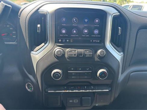 Used 2020 Chevrolet Silverado 1500 LT Trail Boss AWD/4WD image 23
