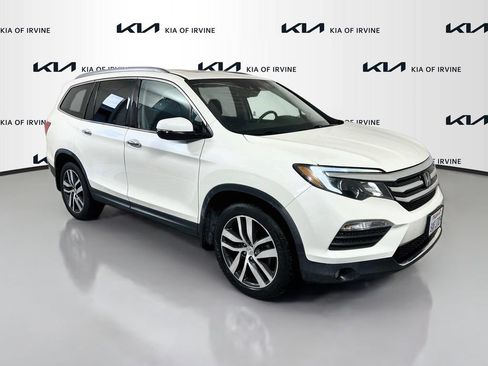 Used 2017 Honda Pilot Elite image 12